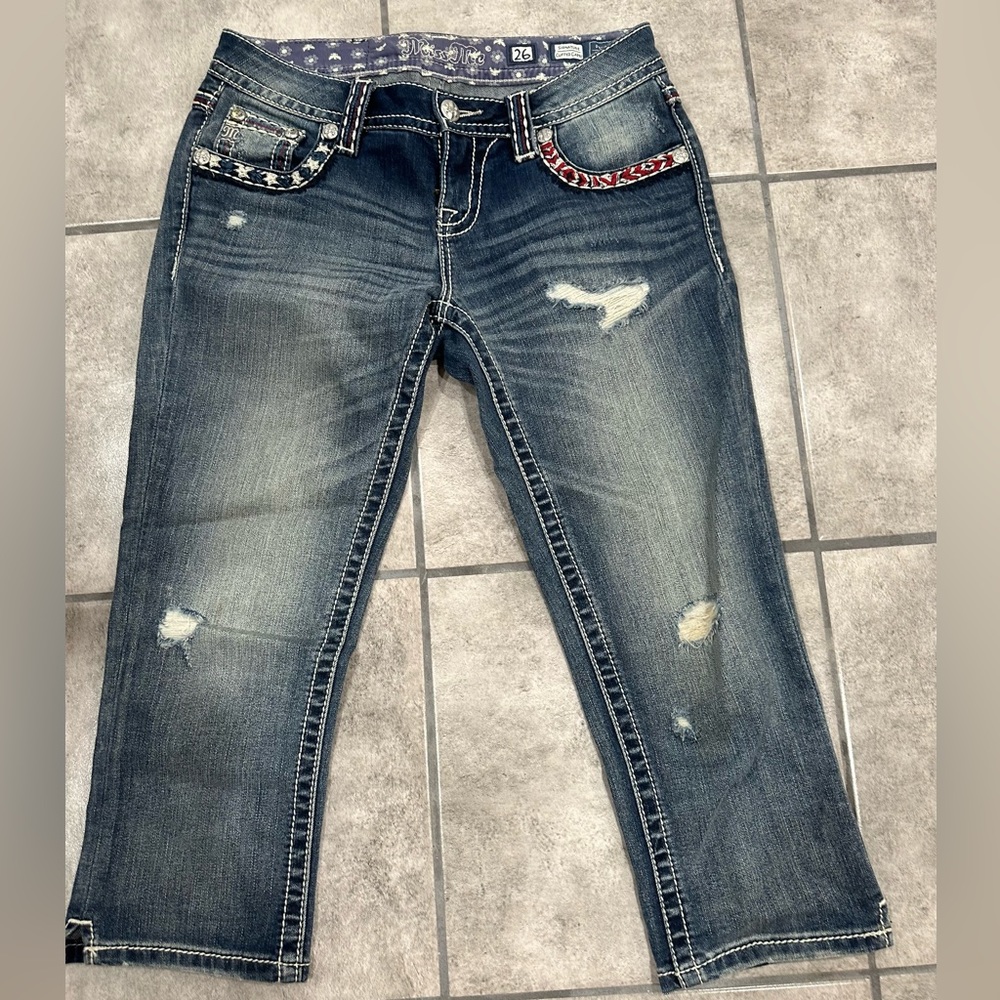 Miss Me Capri 26. Perfect condition Patriotic